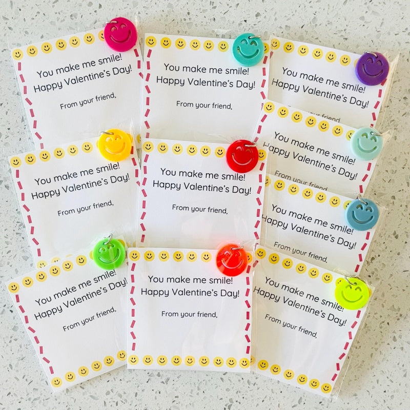25 Pack of Smiley Keychains Valentine’s Exchange Favors